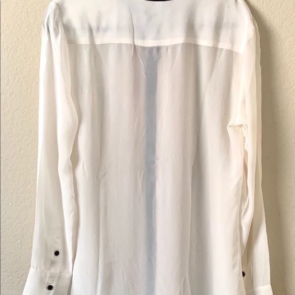 Victoria’s Secret Silk Button Down Shirt Sz -M NWT - Picture 3 of 4